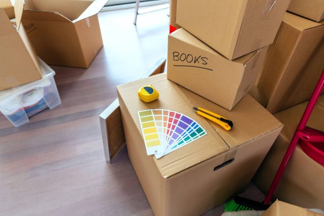 689ac9ac72f2dd0f56acd727_05-Jims Removals - How To Label Moving Boxes