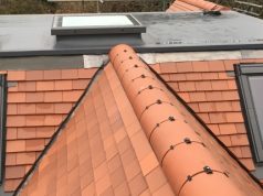 Flat Roof vs Pitched Roof: Which Is Best for Your Home?