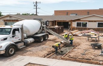 Ready Mixed Concrete Supplier vs On-Site Mixing LA